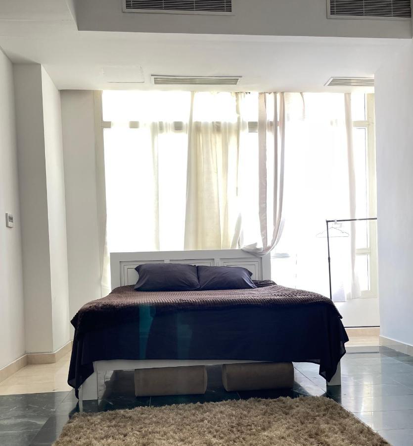 Private Studio In *