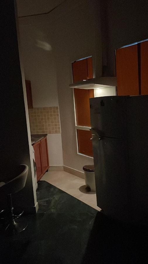 Apartamento Private Studio In Abu Dhabi